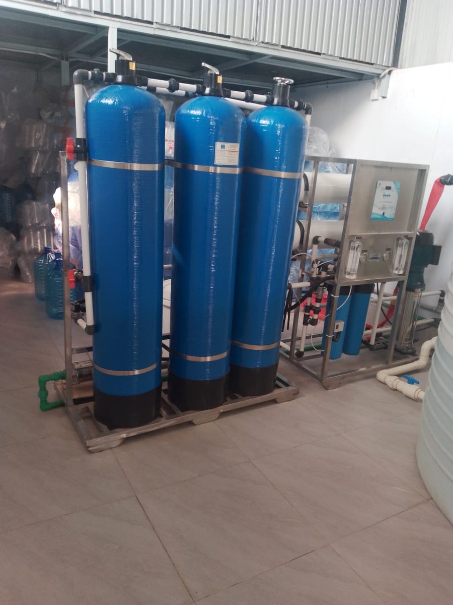 Sediment and activated carbon pre-filtration vessels at the Mamstar plant